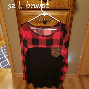 Womens tops
